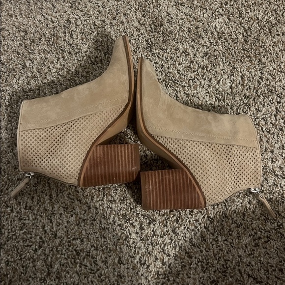 Steve Madden replay tan suede bootie - Picture 6 of 6